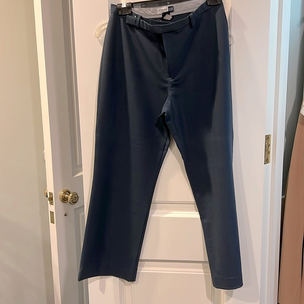 Gap cropped pants